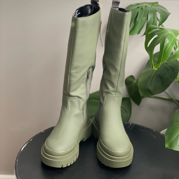 Steve Madden Macall Olive Green Tall Boots - Picture 7 of 13